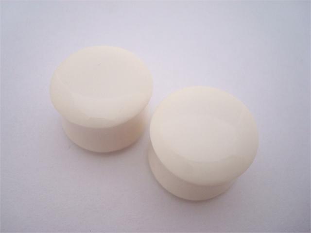 Buffalo Bone Solid Plugs (8 gauge - 1 inch)