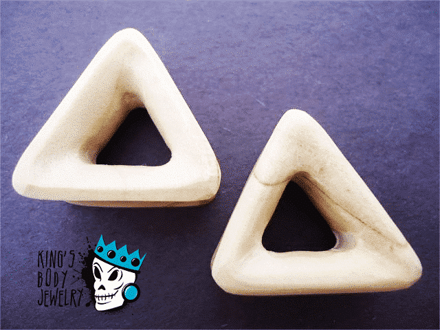 Crocodile Wood Triangle Tunnels (9/16 inch)