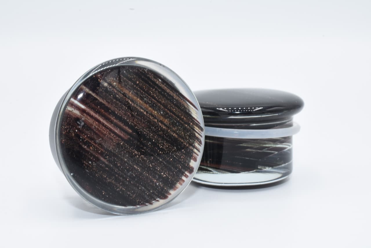 Black Glitter Single Flare Glass Plugs (8 gauge - 1 inch)