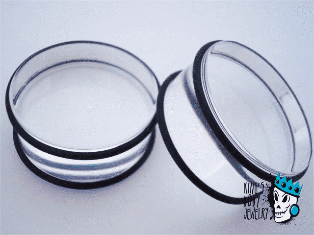 Clear Acrylic No Flare Plugs (8 gauge - 2 inch)