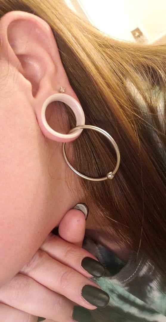 Pearlescent White Skin Eyelets (2 gauge - 1 inch)