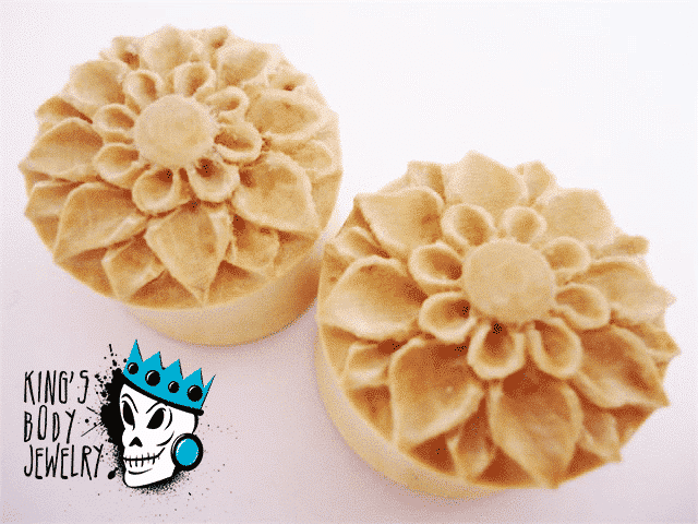 Crocodile Wood Flower Plugs (21 mm)